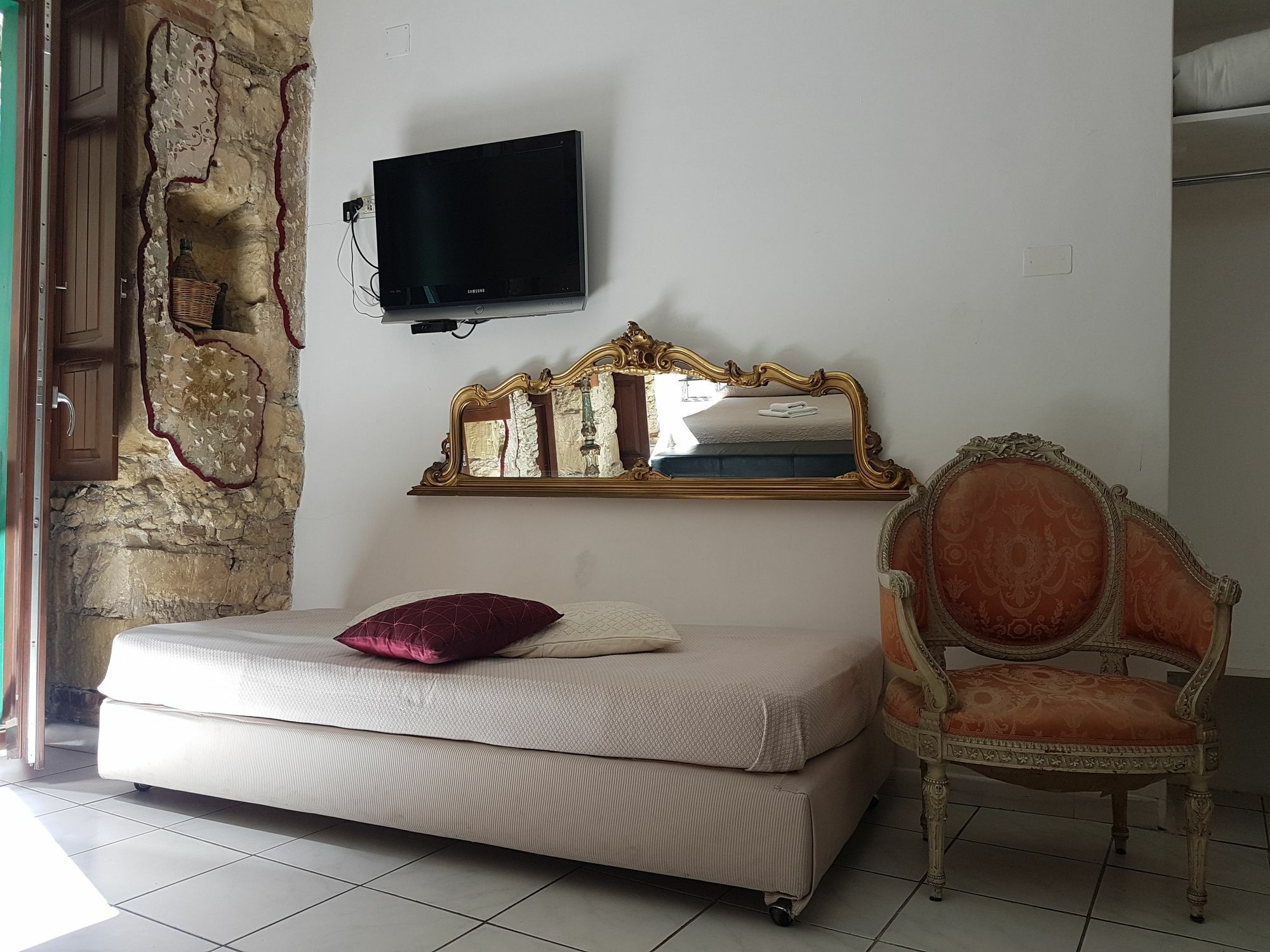 Hotel Beni Benius Cagliari Exterior foto